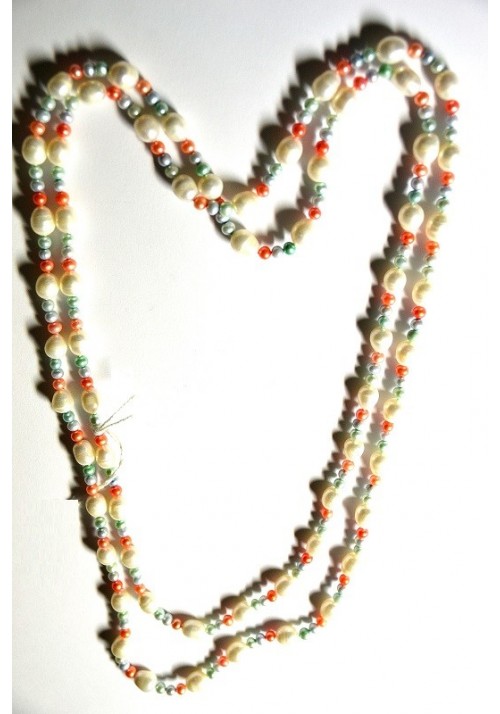 Necklace with culture Pearls